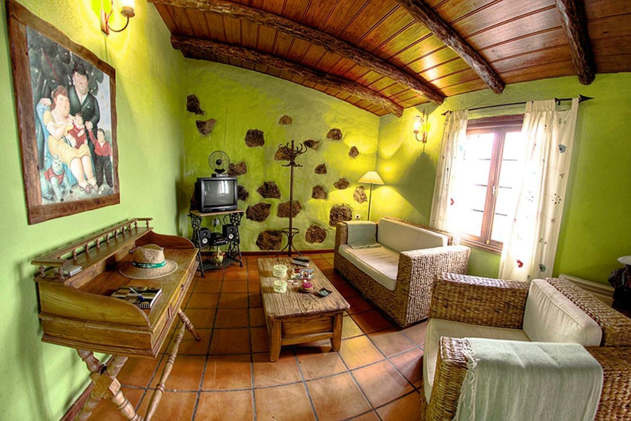 Geranios Rojos II Guest House Las Rosas  Exterior photo